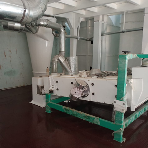 Flour mill plant layout with cleaning, milling, sifting, and packaging units.